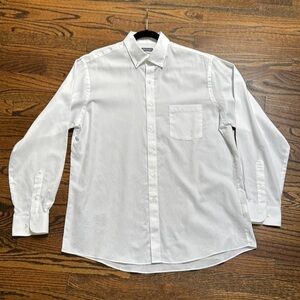 Van Heusen White Dress Shirt with Point Collar 16-16.5 34/35 size L
